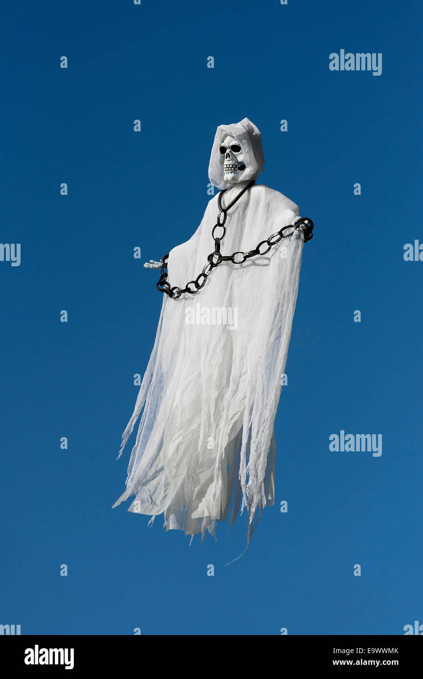 Skelett Geist Figur in den Himmel schweben. Stockfoto