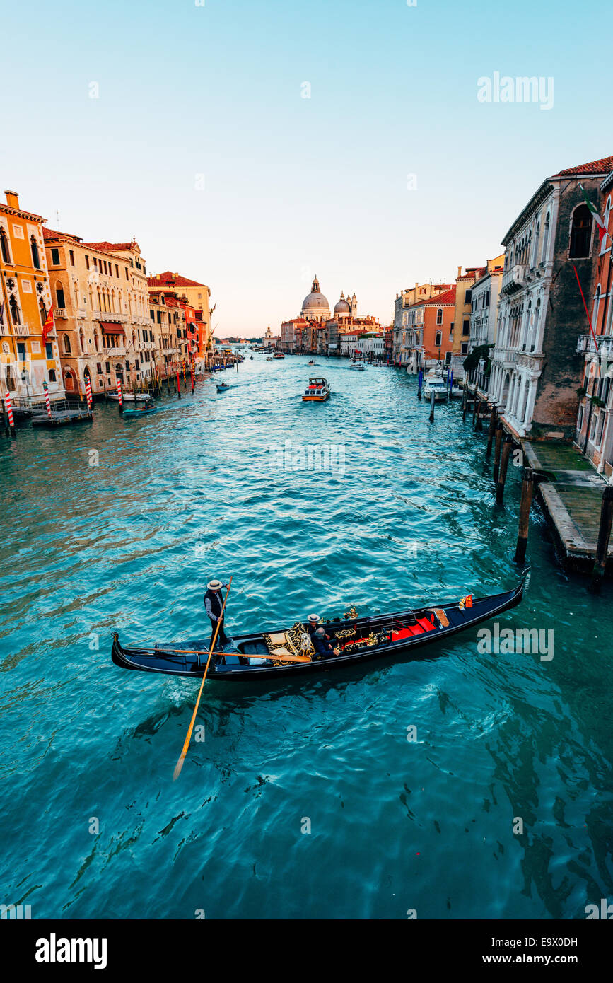 Gondel auf dem Canal Grande in Venedig, Italien Stockfoto
