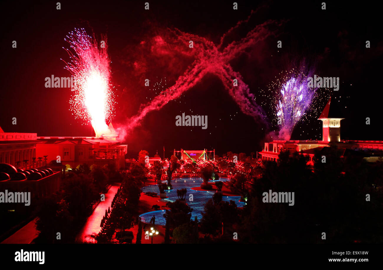 Gala Nacht Feuerwerk, Gueral Premier Resort in Tekirova, Antalya, Türkei. Stockfoto