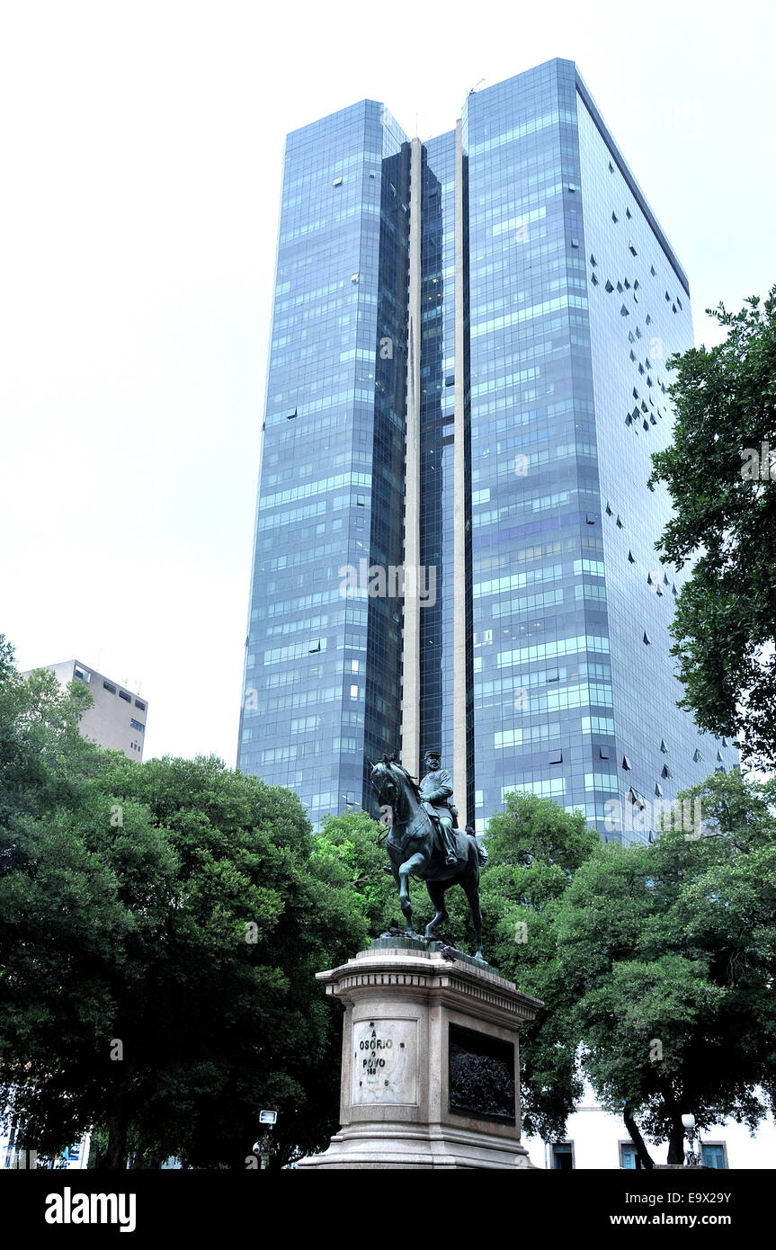 Reiterstatue von General Osorio und moderner Turm Praç eine XV Quadrat Rio De Janeiro Brasilien Stockfoto