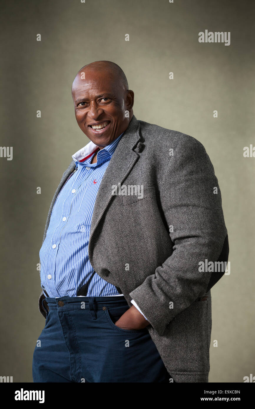 Zakes Mda, südafrikanischer Schriftsteller, Dichter und Dramatiker, auf dem Edinburgh International Book Festival 2014. Stockfoto
