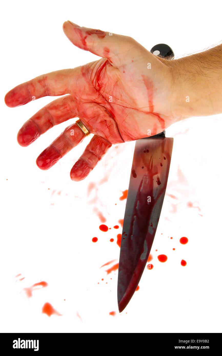 Ein Messer mit Blut beschmiert. Eine Mordwaffe. Symbolisches Bild Kriminalität Stockfoto