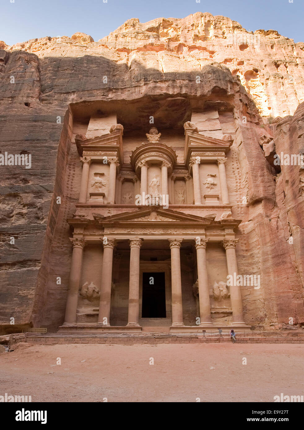 Das Finanzministerium wird auch Al Khazna genannt, die schönsten und berühmte Fassade in Petra Jordan, Stockfoto