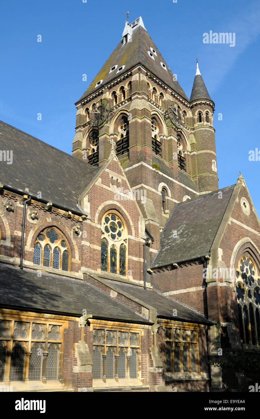 London, England, Vereinigtes Königreich. St.-Stephans Kirche, Rosslyn Hill, Teich-Straße, Hampstead (Samuel Sanders Teulon; 1861 - Neugotik) Stockfoto