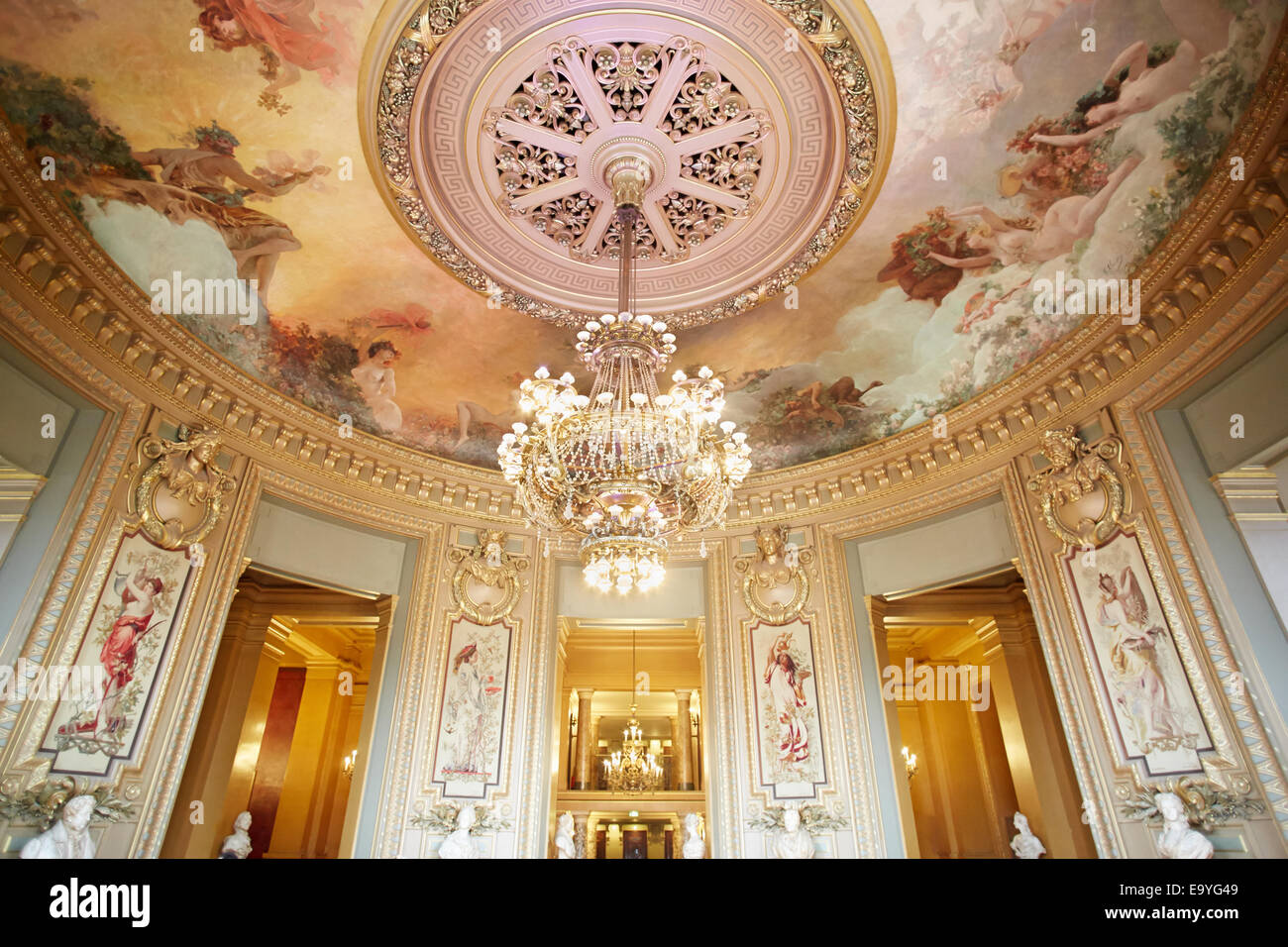 Oper Garnier Innenräume in Paris Stockfoto