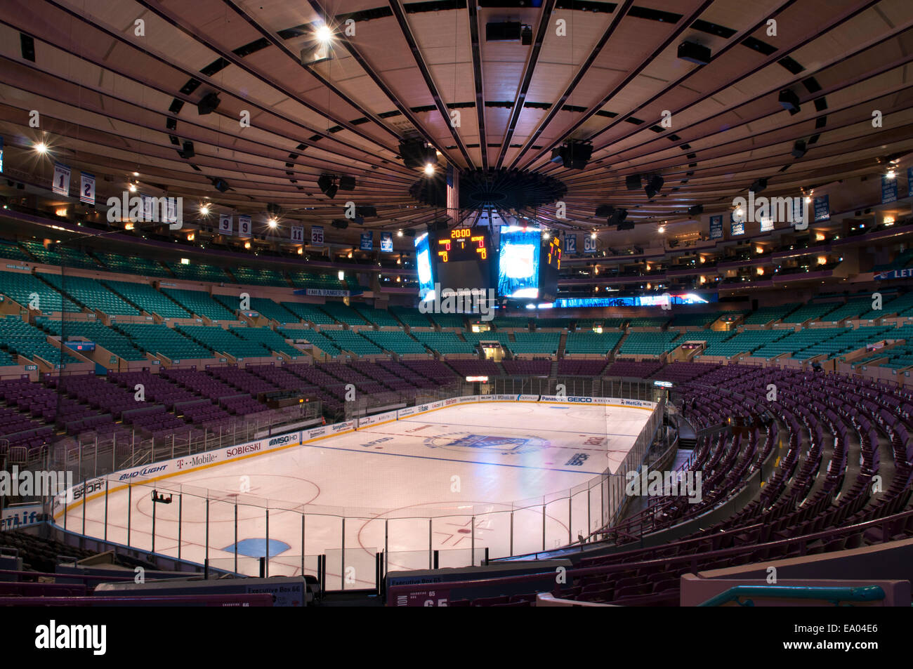 Madison Square Garden sollte am oberen Rand der Liste. Hause die Knicks und die New York Rangers, der "Garten" ist bekannt als "der Stockfoto