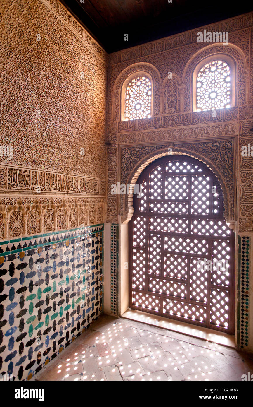 Alhambra, Sala de Embajadores / Halle von Botschaftern, Palacio de Comares/Wifes Palace, Granada, Andalusien, Spanien Stockfoto