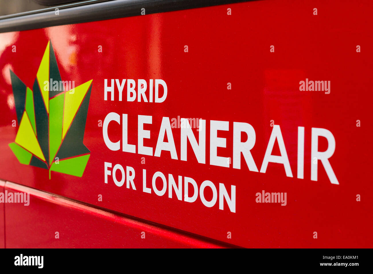 Hybrid-London-Bus-Zeichen Stockfoto