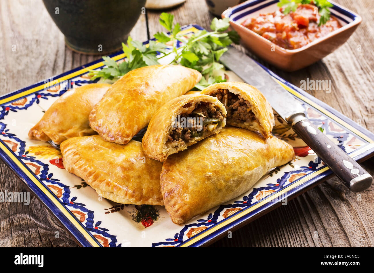 Empanadas mit Hackfleisch Stockfoto