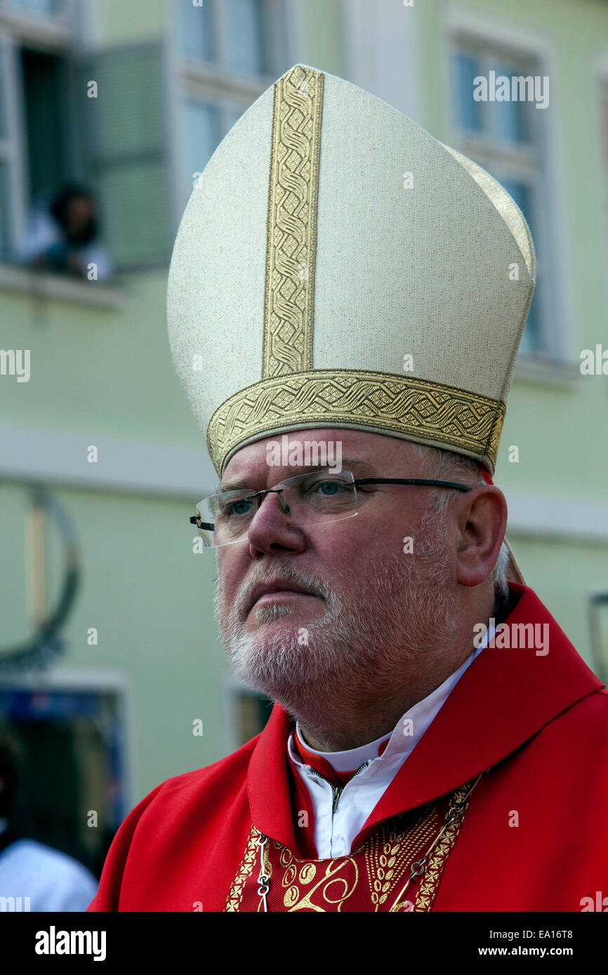 Reinhard Marx ist ein deutscher Kardinal der römisch-katholischen Kirche. Er dient als der Kardinal-Erzbischof von München und Freising Stockfoto