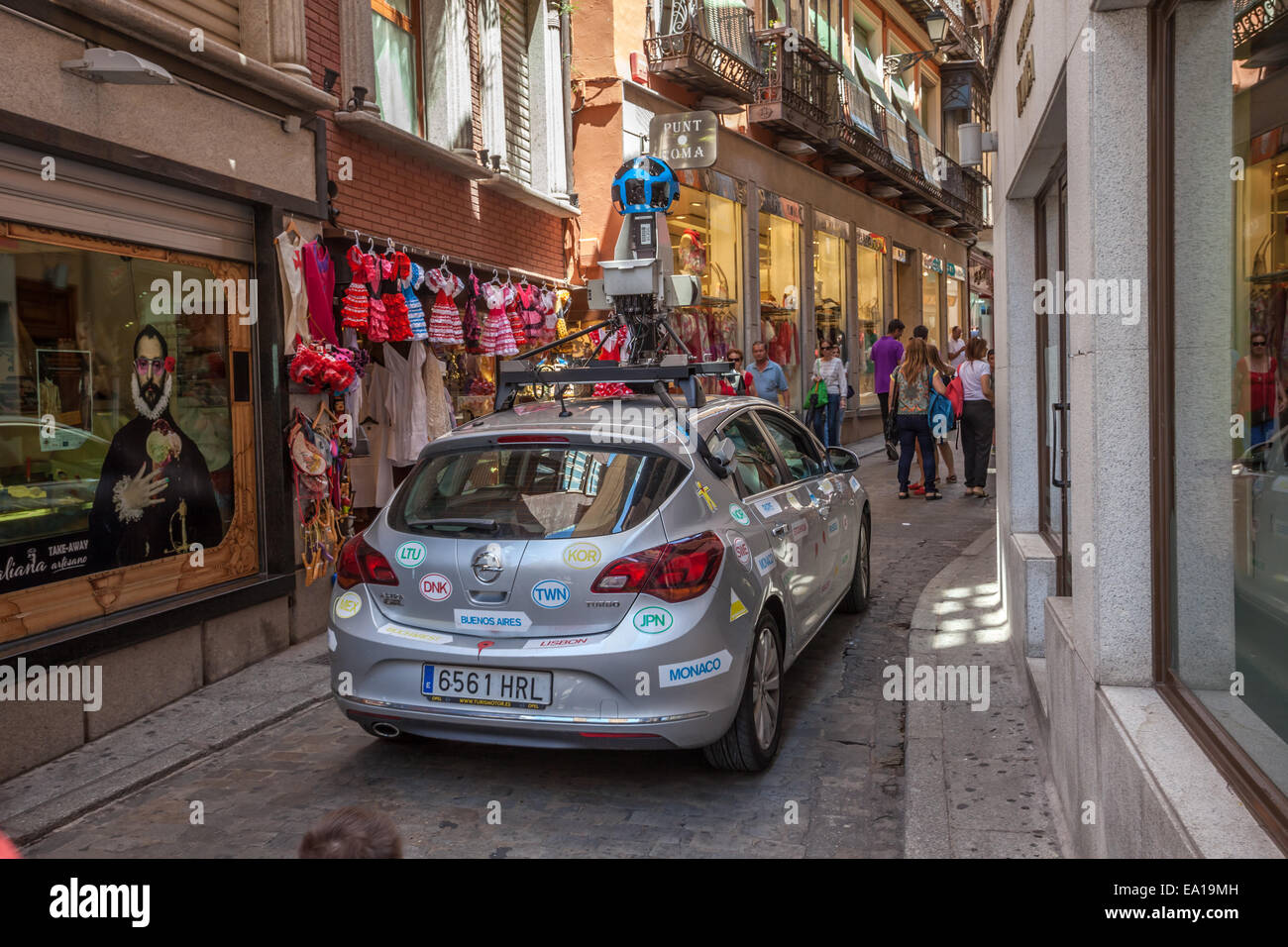 Google Street View Auto in der alten Stadt von Toledo, Spanien Stockfoto
