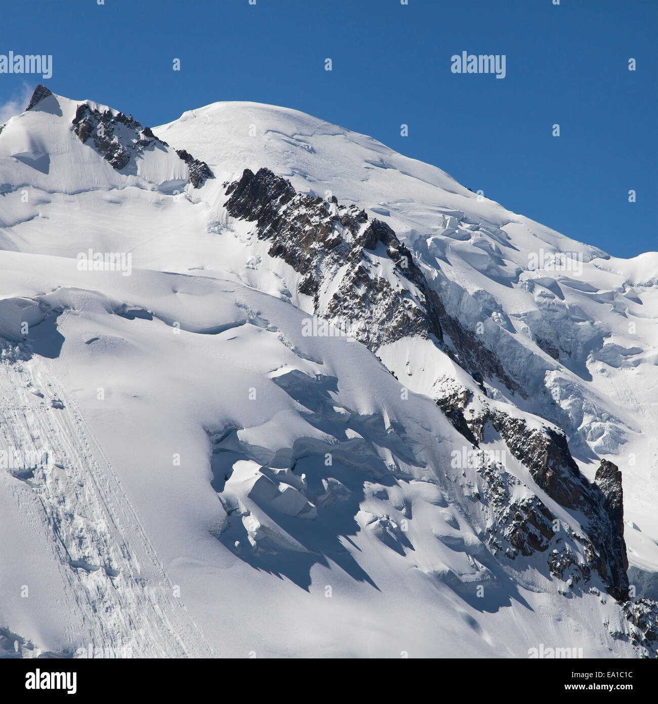 Mont blanc square Fotos und Bildmaterial in hoher Auflösung Alamy