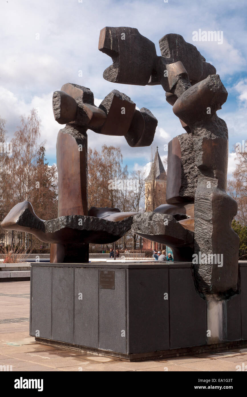 «Zugvögel» Denkmal in Lappeenranta, Bildhauer Jouko Toiviainen wandernden. Stockfoto