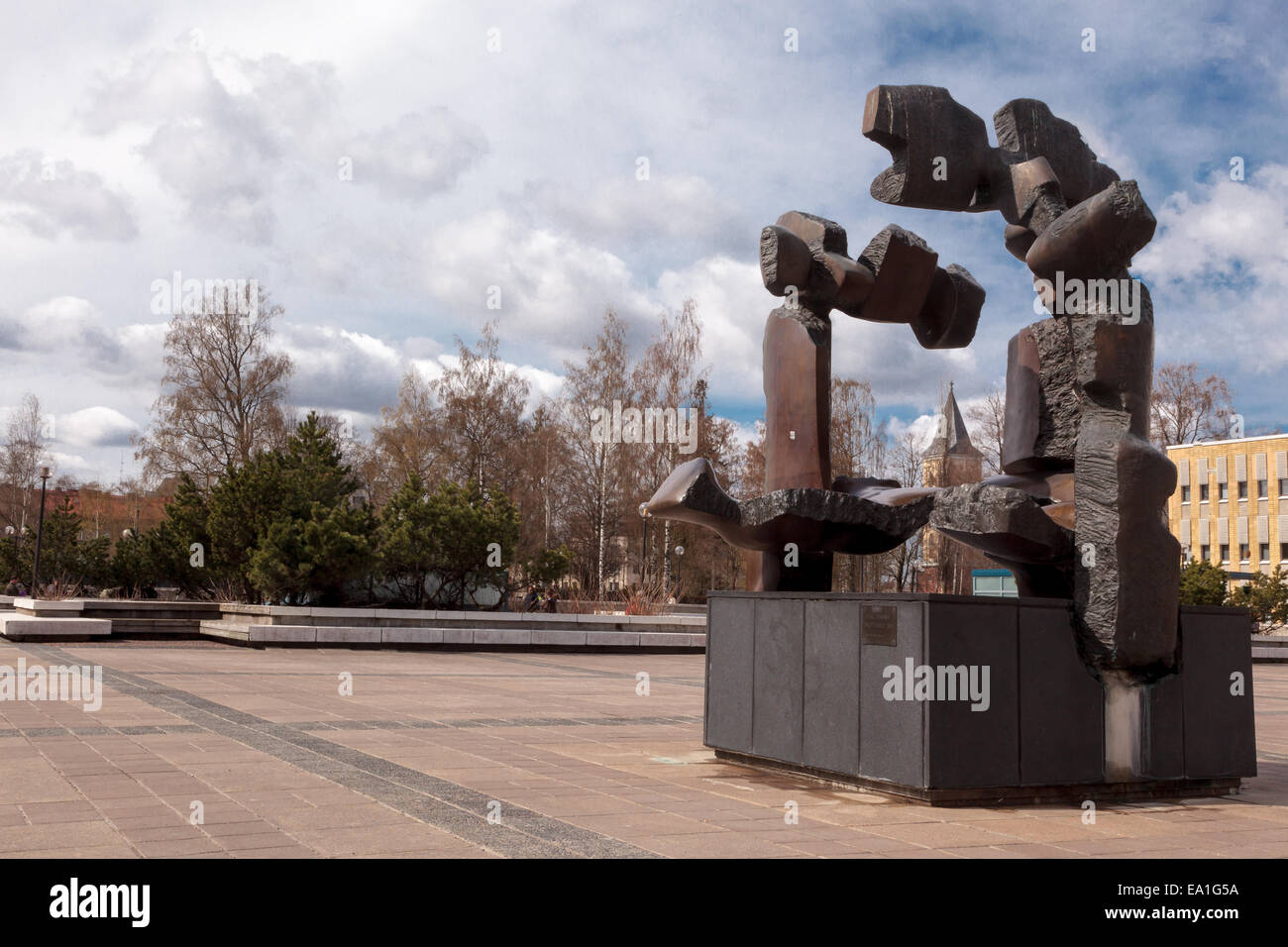 «Zugvögel» Denkmal in Lappeenranta, Bildhauer Jouko Toiviainen wandernden. Stockfoto