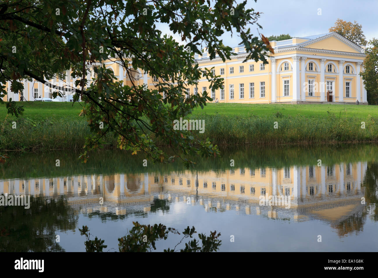 Alexander Palace ist eine ehemalige kaiserliche Residenz in Tsarskoye Selo. Stockfoto