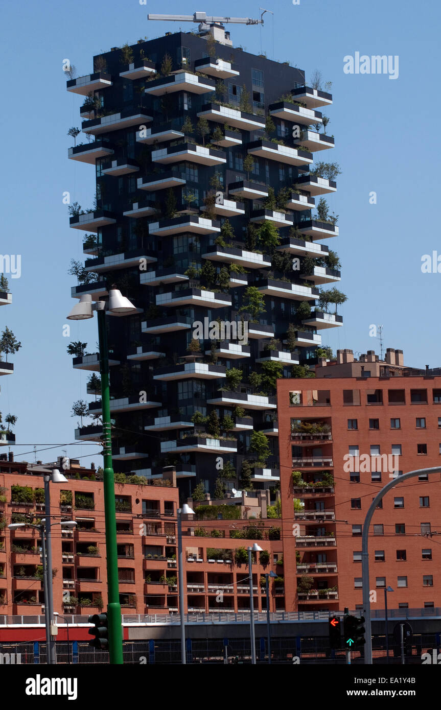 Italien, Lombardei, Mailand, Bosco Verticale Wohn Türme 111 Meter 78 Meter ausgelegt Boeri Studio Porta Nuova Projekt Busine Stockfoto