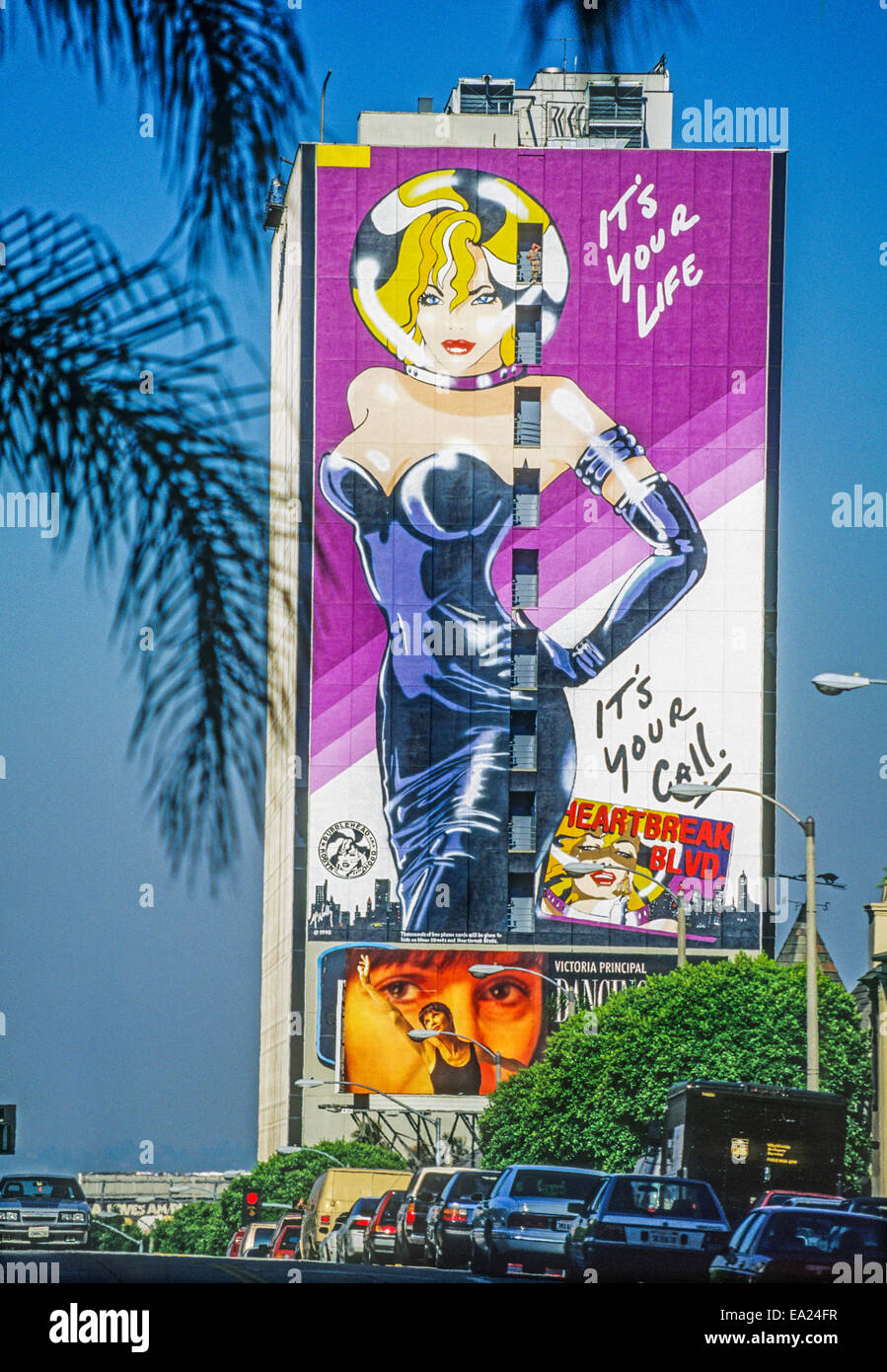 LOS ANGELES, CA1. AUGUST Billboard am Sunset Boulevard Strip in Los