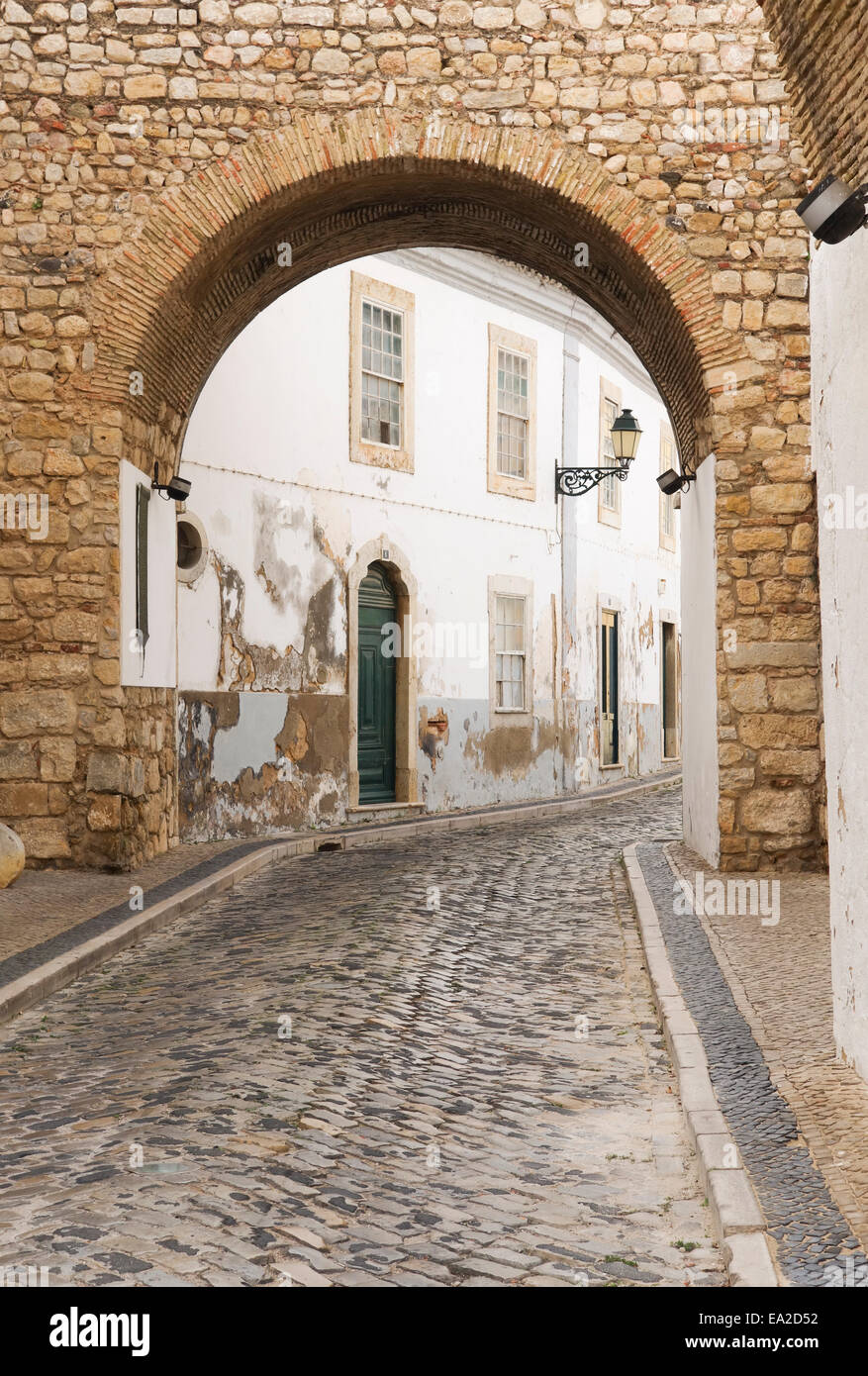 Arco de Repouso, König Afonso III zwei Bögen in Old Town, Faro, Algarve, Portugal. Stockfoto