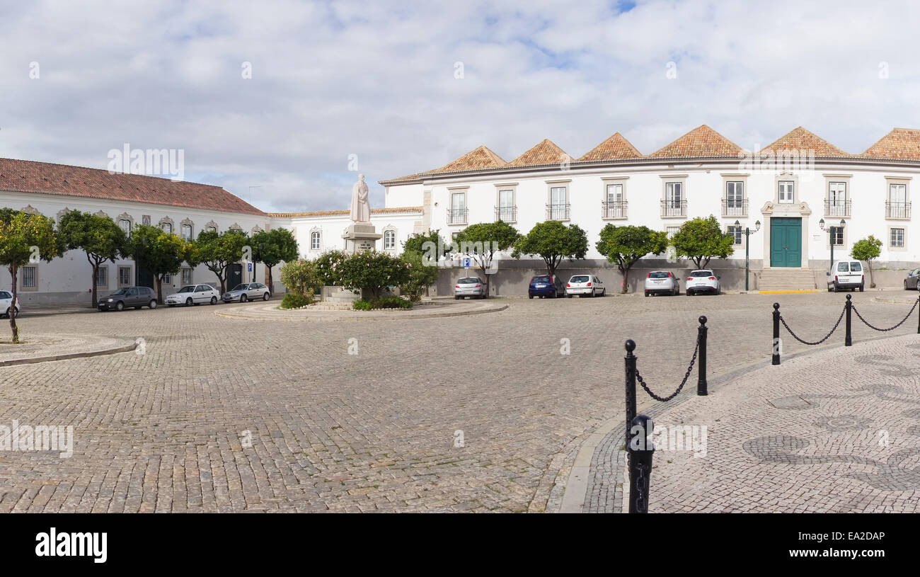 Aus dem 16. Jahrhundert Convento de Nossa Senhora da Assunção, das Municipal Museum Quadrat. Faro, Algarve, Portugal. Stockfoto