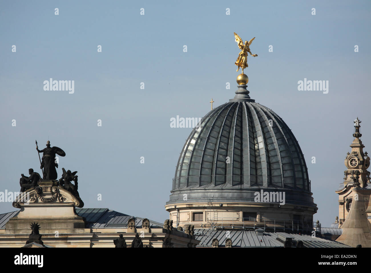 Kuppel der Akademie der bildenden Künste in Dresden, Sachsen, Deutschland. Stockfoto