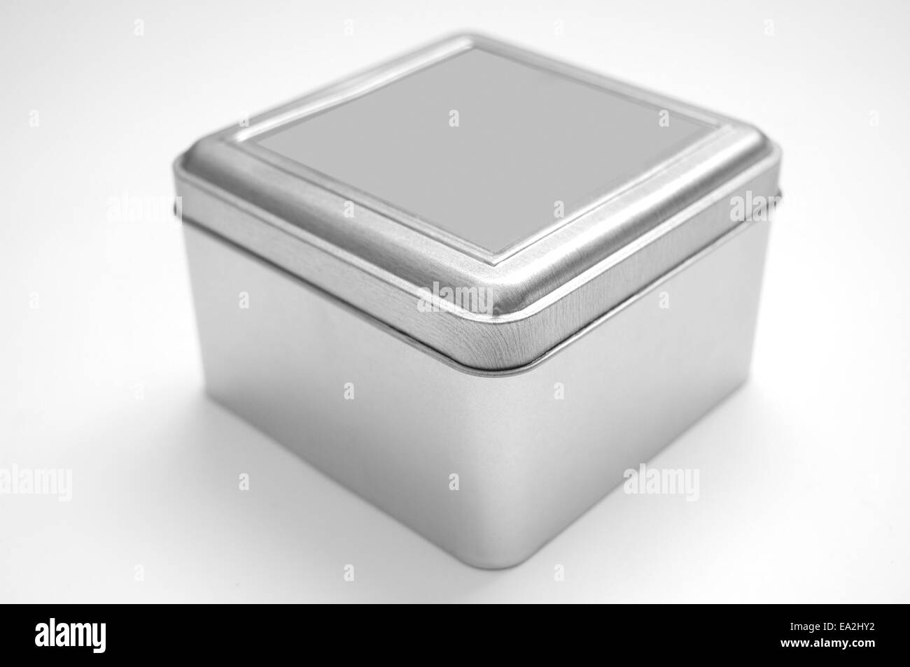 Silberne Box auf isolierte Hintergrund. Stockfoto