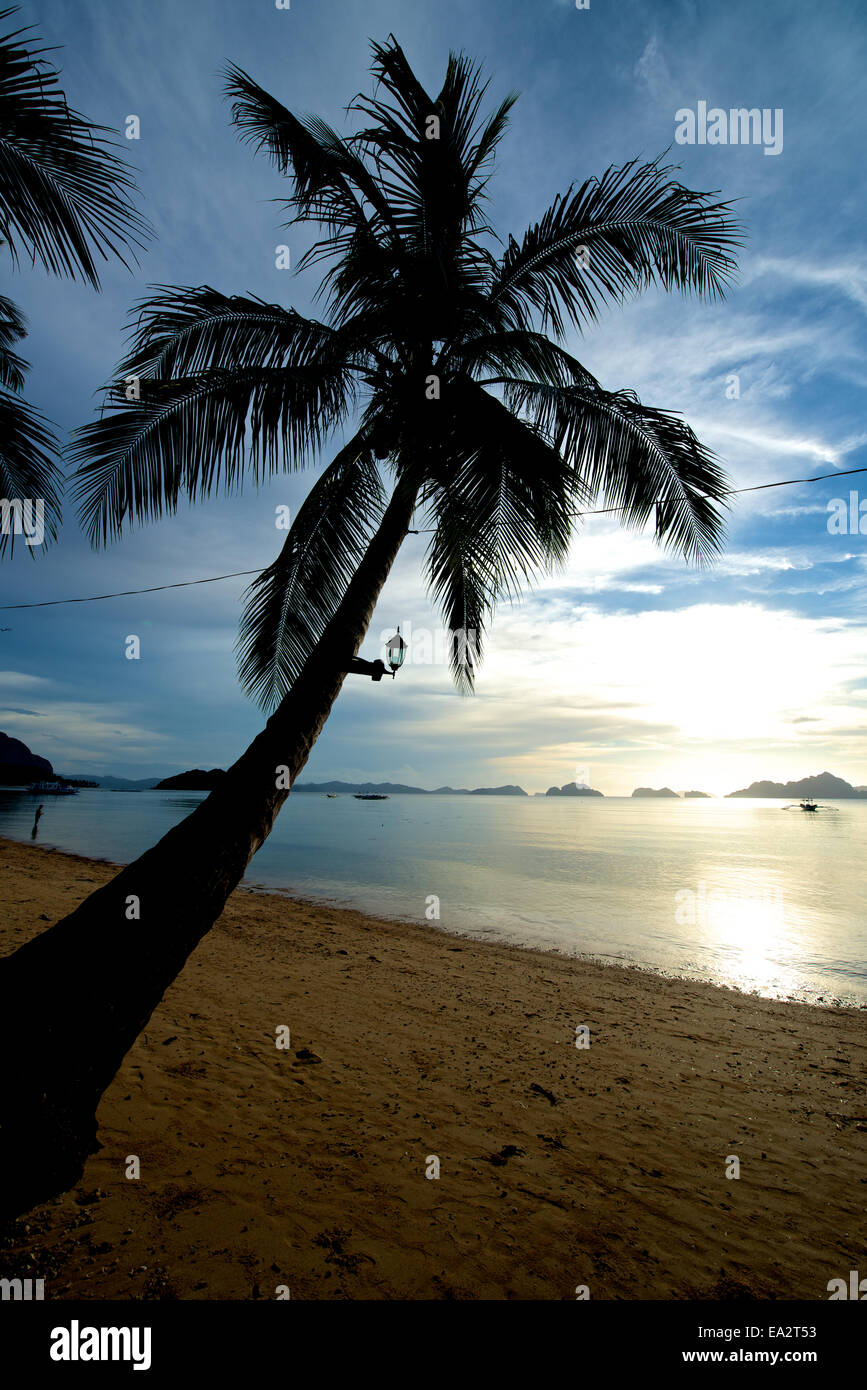 El Nido Sonnenuntergang auf der Insel Palawan auf den Philippinen. Stockfoto