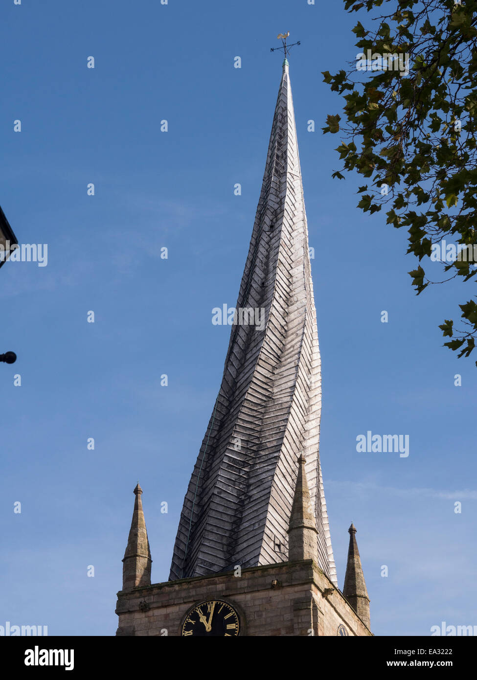 Maria und All Saints Church "Crooked Spire', Chesterfield, Derbyshire, UK Stockfoto