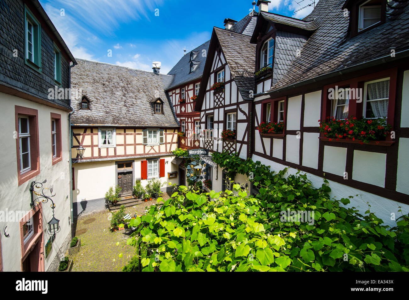Fachwerkhäusern in Beilstein, Moseltal, Rheinland-Pfalz, Deutschland, Europa Stockfoto