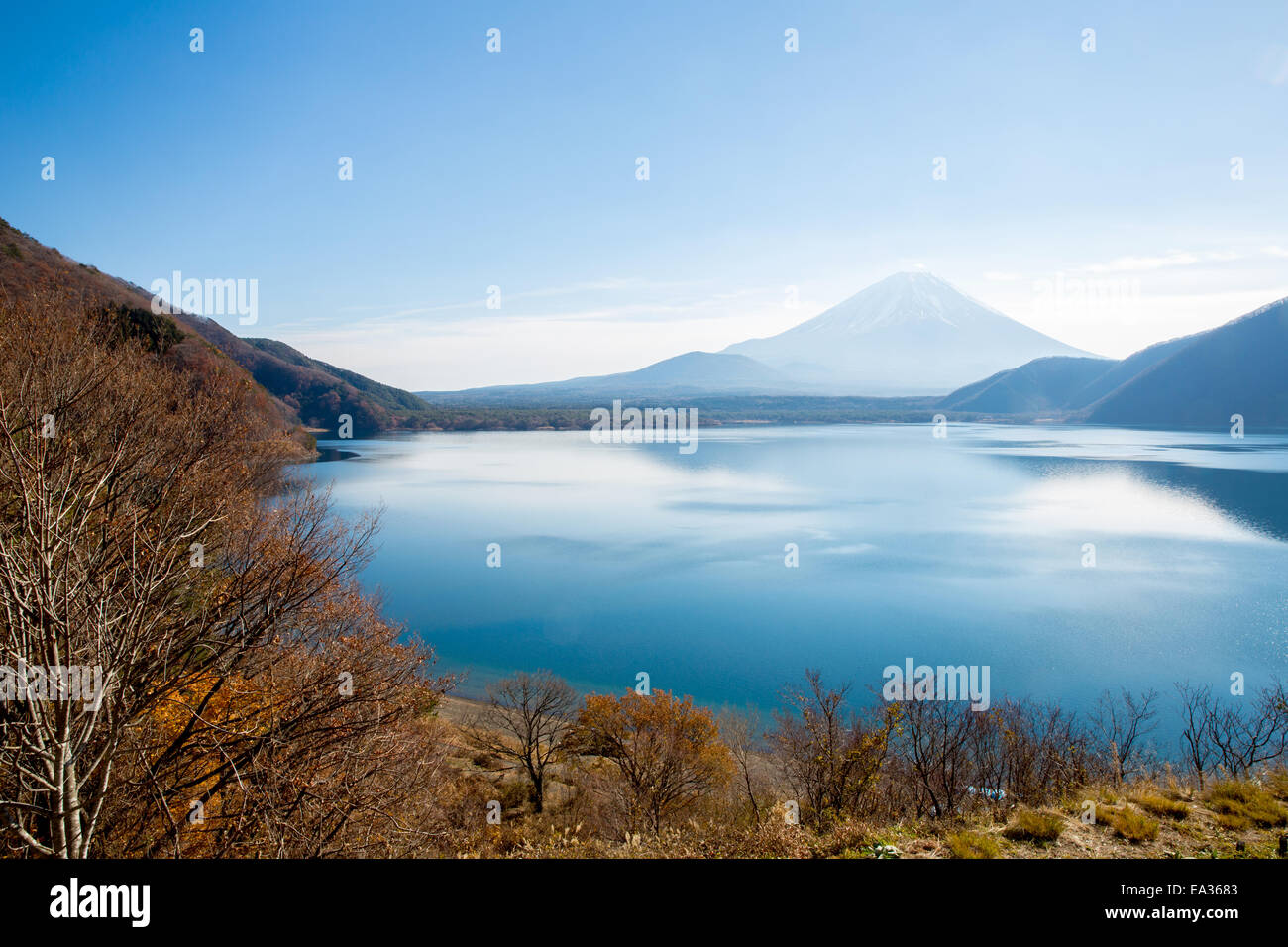 Mount Fuji am Motosu Japan Stockfoto