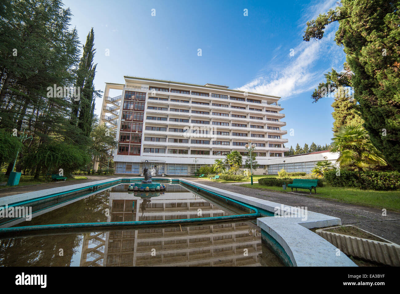 Moderne Hotelgebäude, Tsandripsh, Abchasien Stockfoto