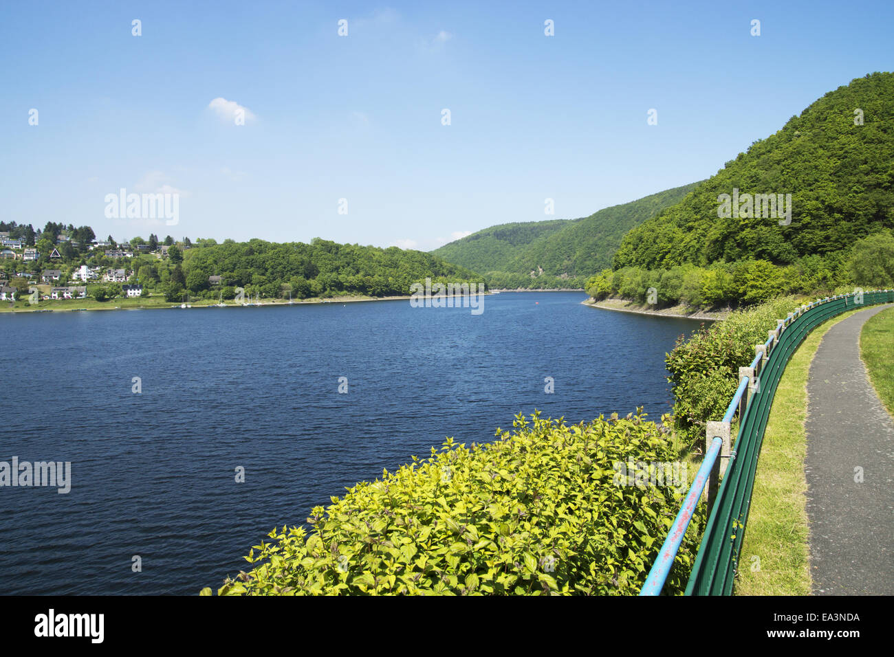 Rursee in der Nähe von Nationalpark, Eifel, Deutschland Stockfoto