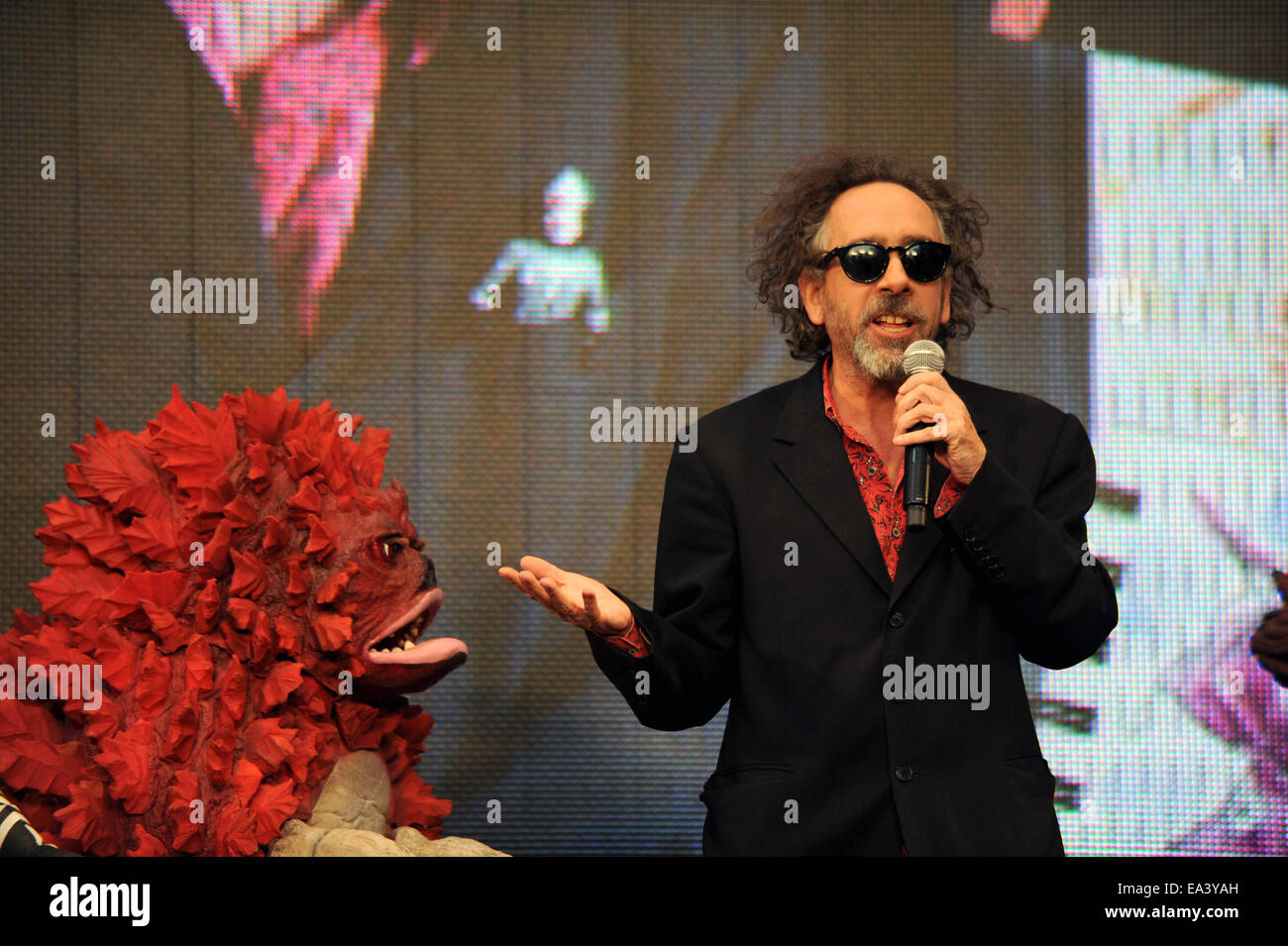 Tim Burton besucht "Die Welt von Tim Burton" Ausstellung in Roppongi Hills in Tokio in Japan Oct. 31 2014 feierlich eröffnet. Stockfoto