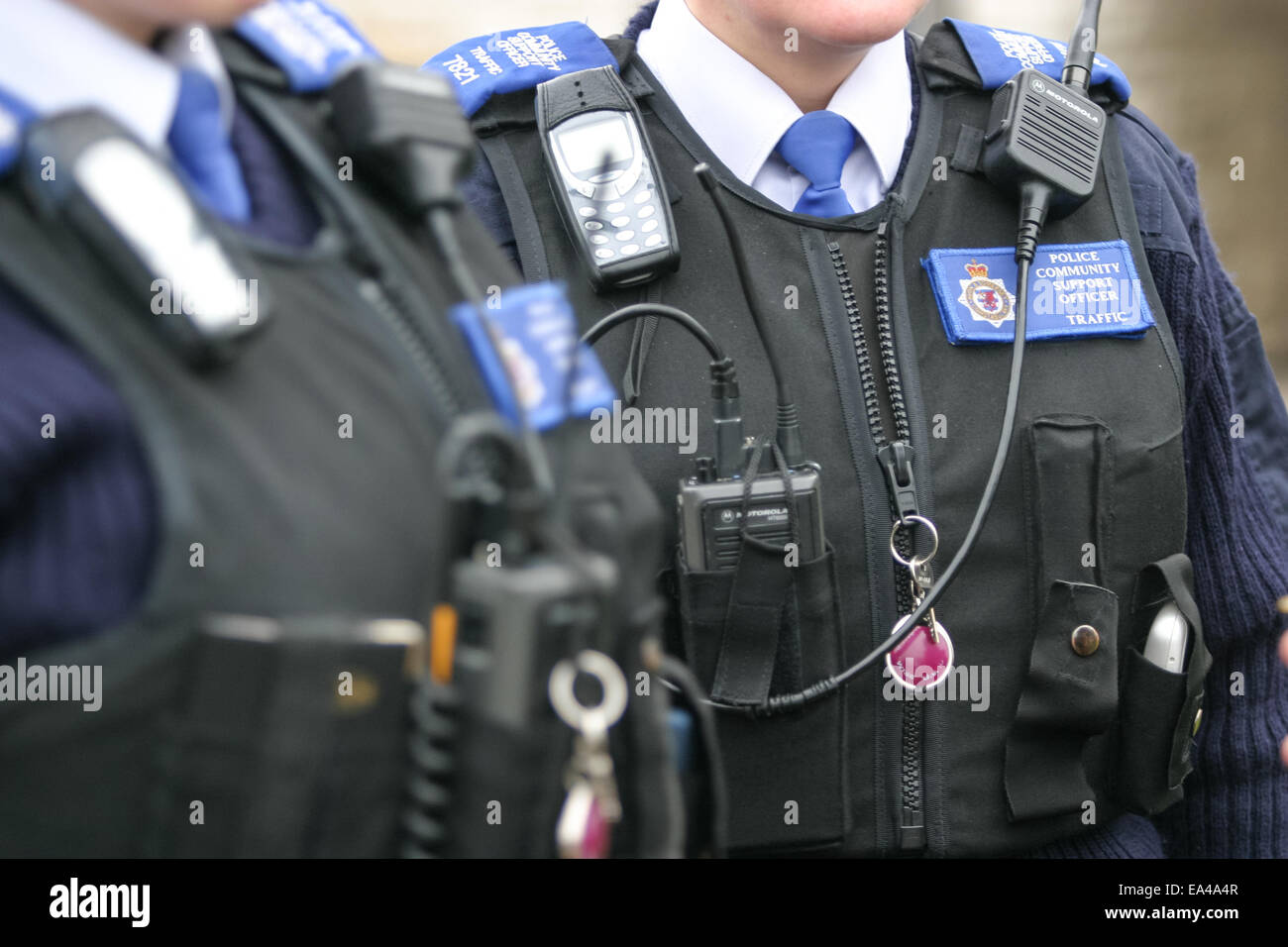 Police Community Support Officers auf Patrouille in Weston-Super-Mare, Somerset Stockfoto