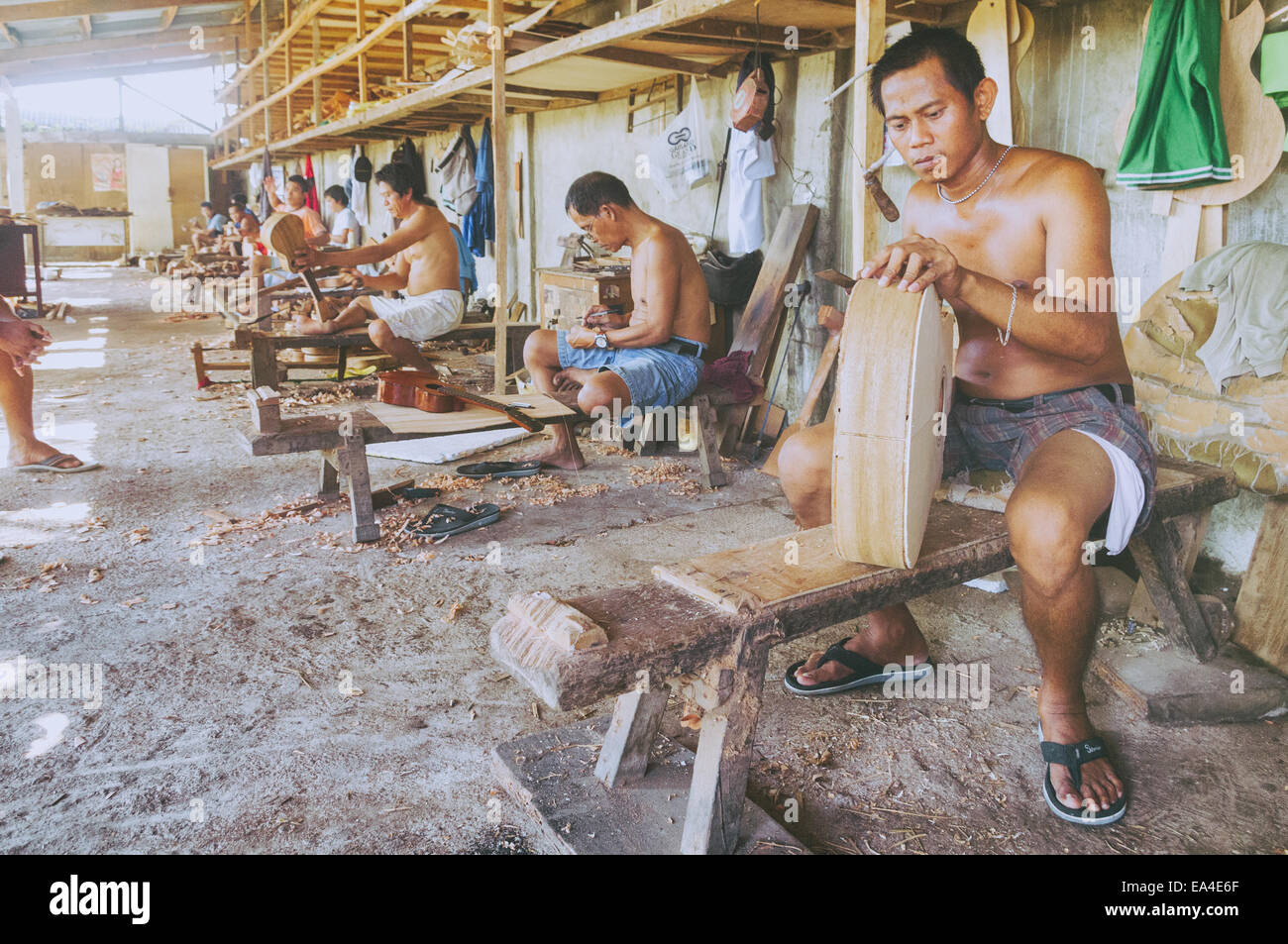 Alegre Gitarre Fabrik, Hand gemacht Gitarre in Lapu-Lapu City der Philippinen. Stockfoto