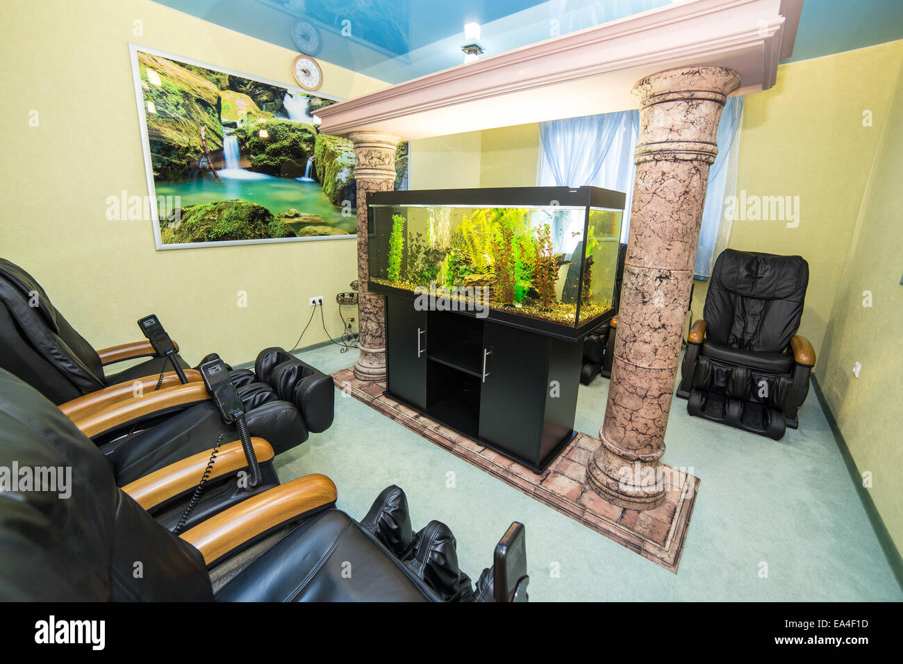 Interior Raumgestaltung Mit Aquarium Stockfoto Bild
