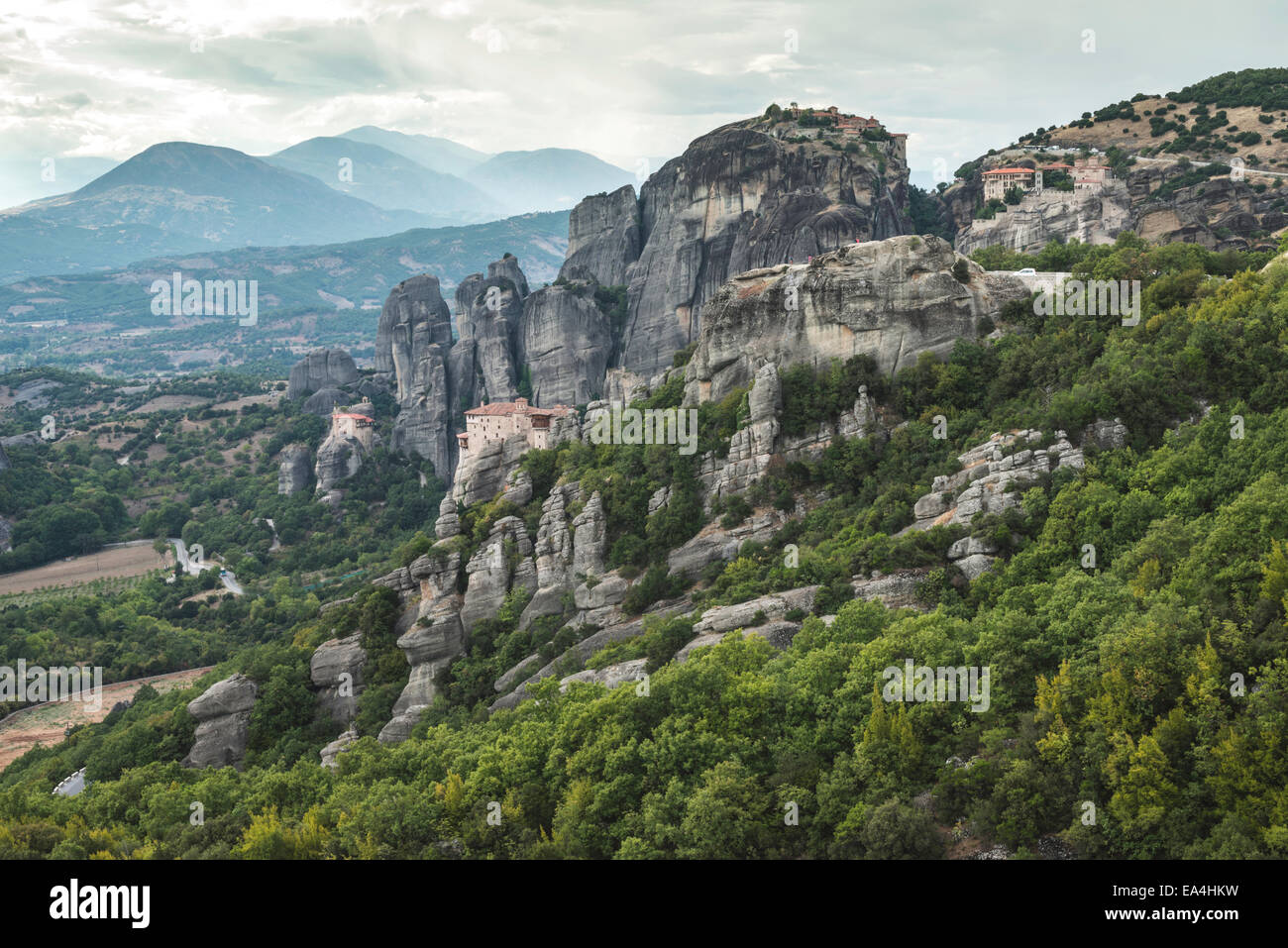 Meteora in Griechenland. Meteora ist die Klöster auf der Oberseite der Felstürme. Stockfoto