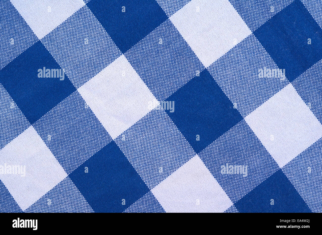 Blau-weiß karierte Tischdecke Stockfoto