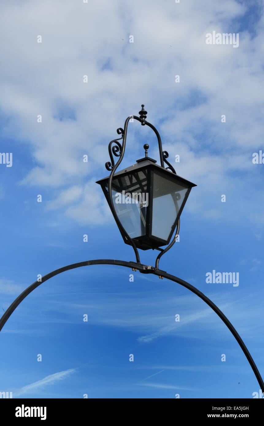 Gusseisen lampe -Fotos und -Bildmaterial in hoher Auflösung – Alamy