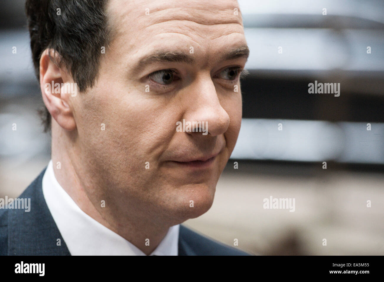 Britische Schatzkanzler George Osborne zu Jahresbeginn einen europäischen Finanzminister treffen am Sitz der EU-Kommission in Brüssel auf 07.11.2014 von Wiktor Dabkowski Stockfoto