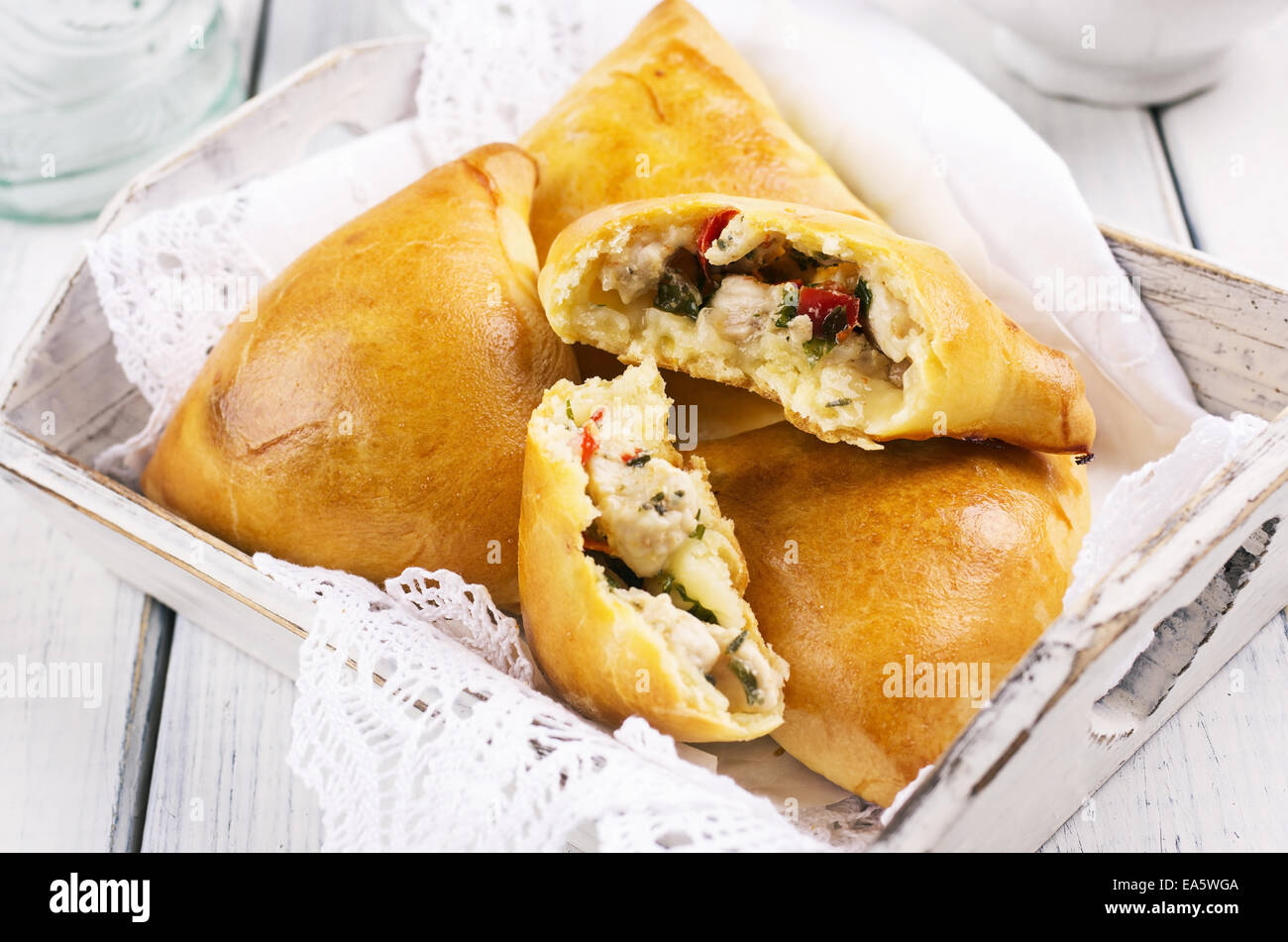 Samosa mit Huhn Stockfoto