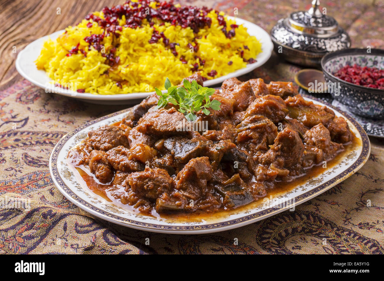 Persisch Lamm-Ragout - Xoresht-s badenjan Stockfoto