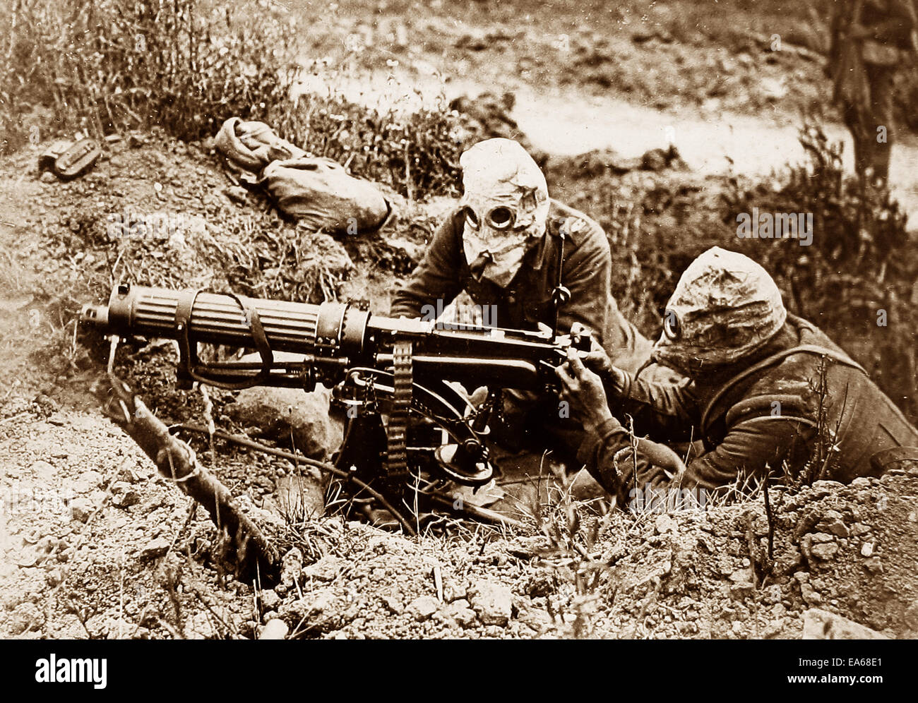 Britische Maschine "Gunners" in Gasmasken WW1 Stockfoto