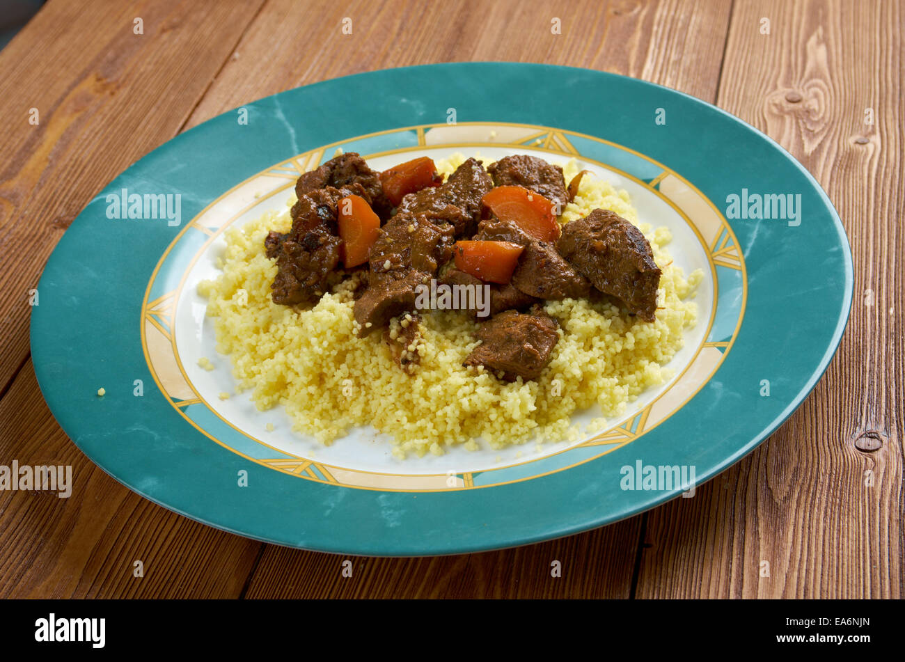 Marokkanisches lamm tajine mit couscous -Fotos und -Bildmaterial in ...