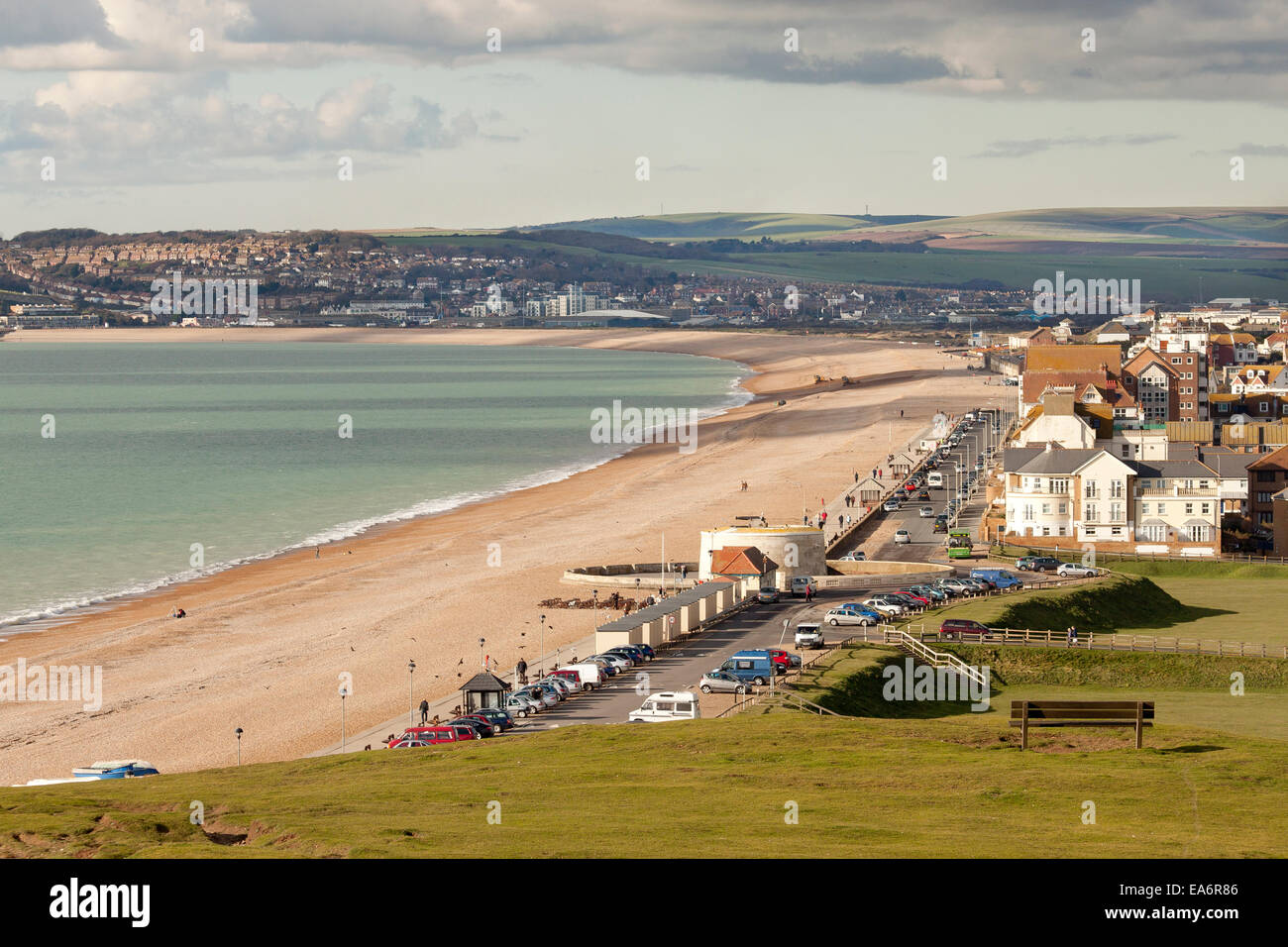 Strand, Promenade und Strand an der Küste Stadt Seaford, Ostsussex Stockfoto