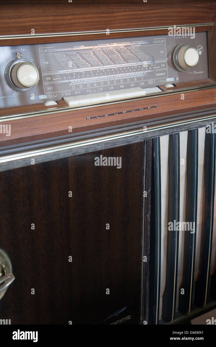 Blaupunkt-Vintage Plattenspieler und Radio Stockfoto
