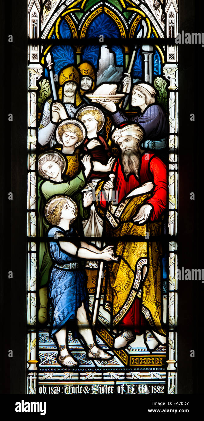 Daniel und die drei Männer, die sich weigern, den König Fleisch Glasmalerei, St.-Markus Kirche, Leamington Spa UK Essen Stockfoto