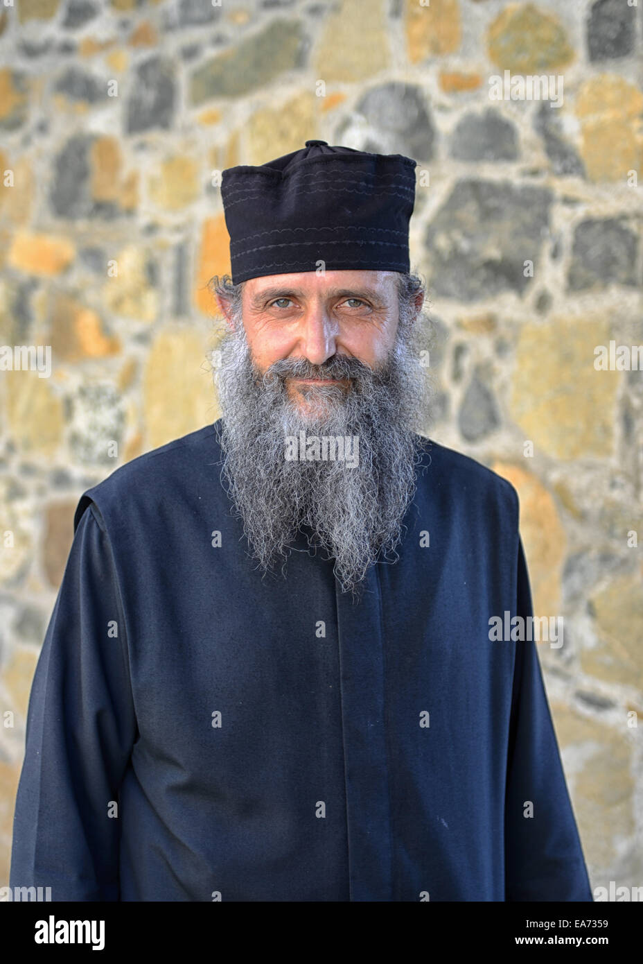 Griechische orthodoxe Priester im Kloster Trooditissa, Zypern Stockfoto