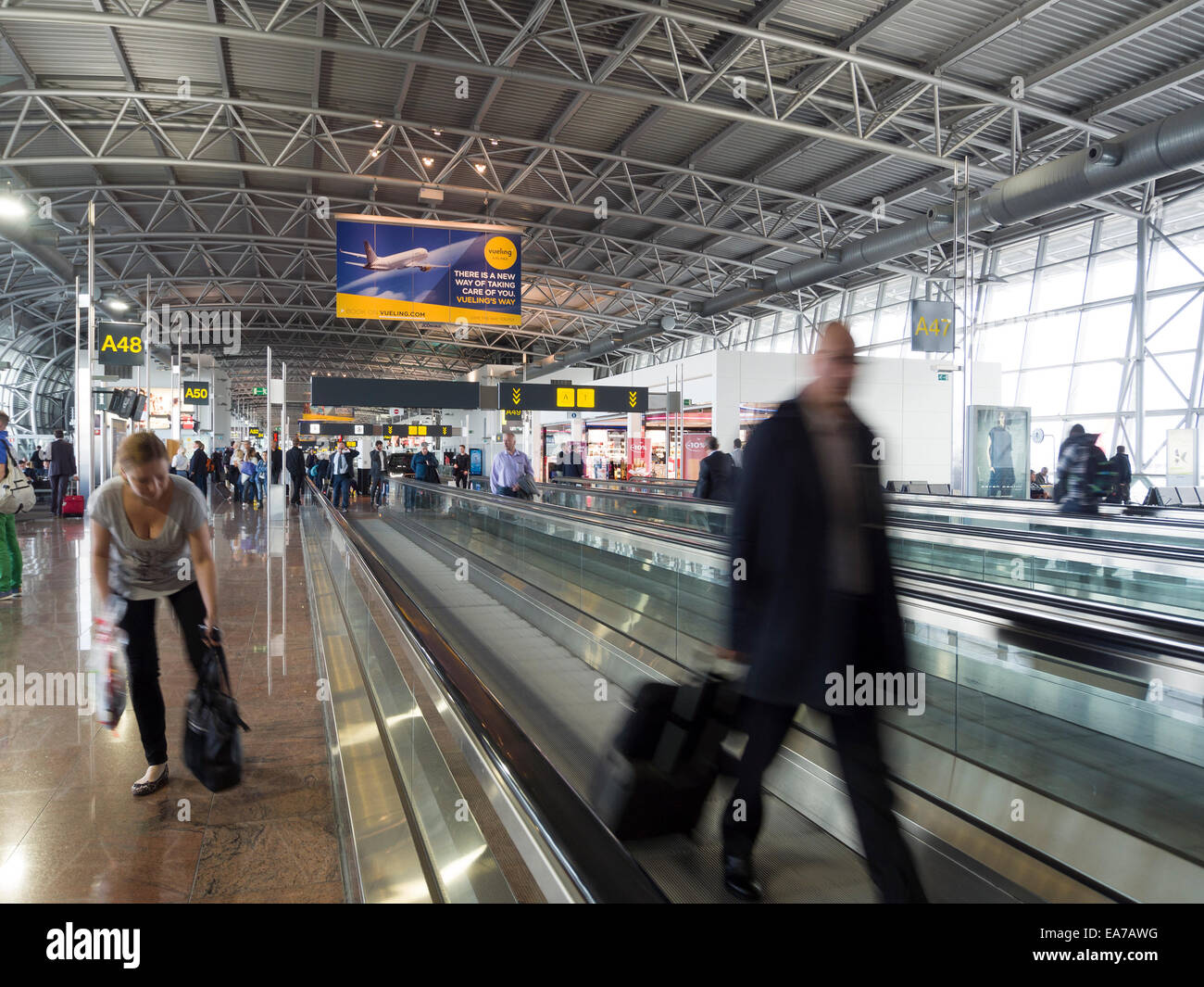 Fahrsteig am internationalen Flughafen von Brüssel Stockfoto