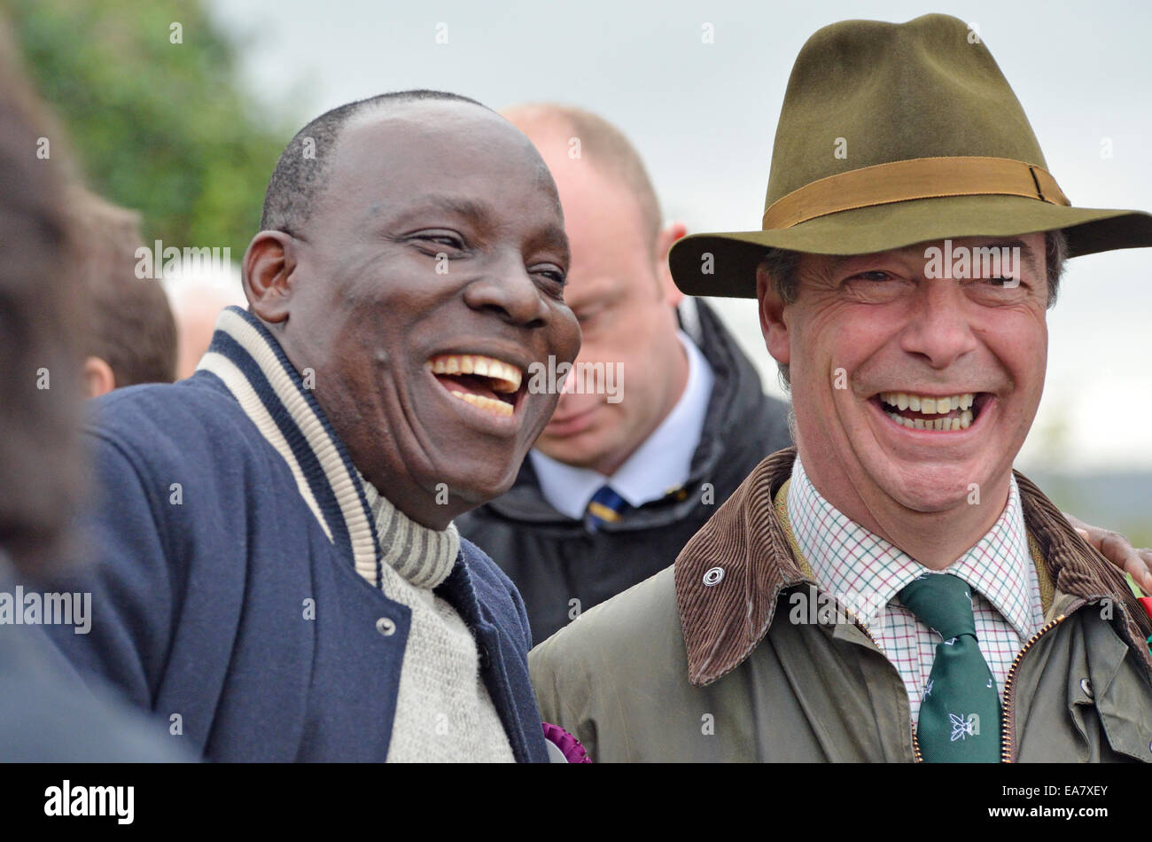 Rochester, Großbritannien. 8. November 2014. Nigel Farage kehrt nach Rochester zum siebten Mal, Mark Reckless vor der Nachwahl am 20. November zu unterstützen. Stockfoto