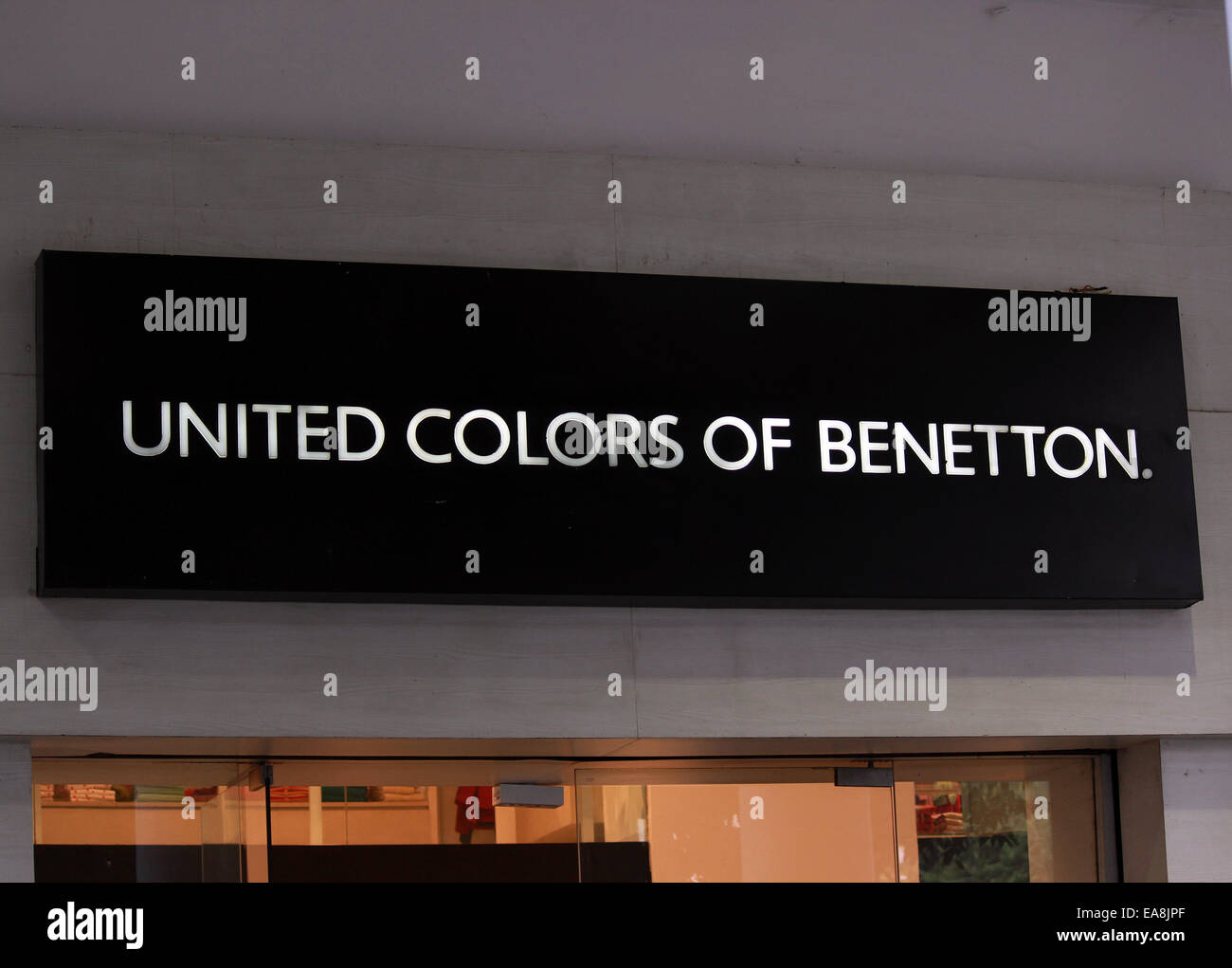 Kleidung, Firma, Logo, United Colors Benetton, internationale Marke, Connaught Place, Neu Delhi, Indien. Stockfoto
